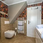 Gemuetliche Unter Reet Mit Pool Und Sauna In * Кайтум