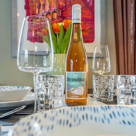 Gemuetliche Unter Reet Mit Pool Und Sauna In דירה קייטום