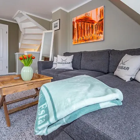 Gemuetliche Unter Reet Mit Pool Und Sauna In Appartement
