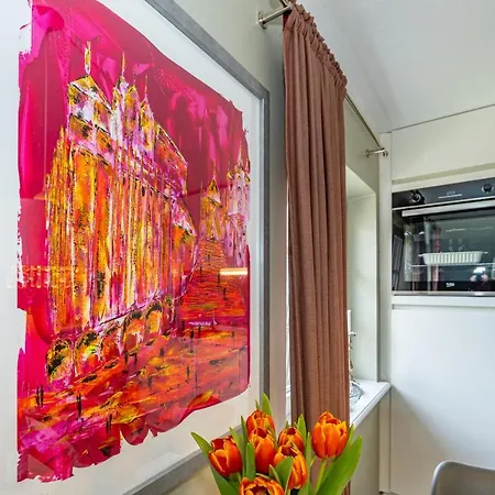 Gemuetliche Unter Reet Mit Pool Und Sauna In *