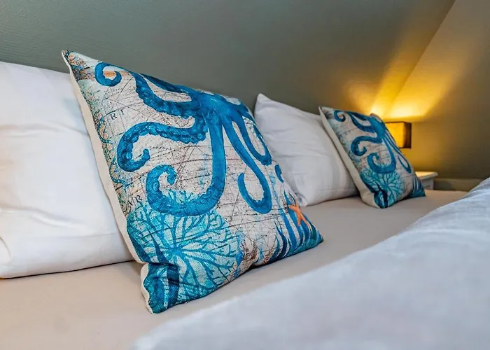 Gemuetliche Unter Reet Mit Pool Und Sauna In Apartman Keitum