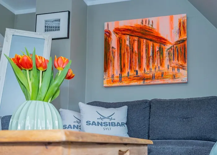 Gemuetliche Unter Reet Mit Pool Und Sauna In